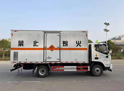丘北爆破器材运输车